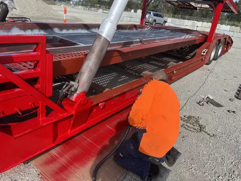Auto Mover Car Carrier Trailer Loading Operations