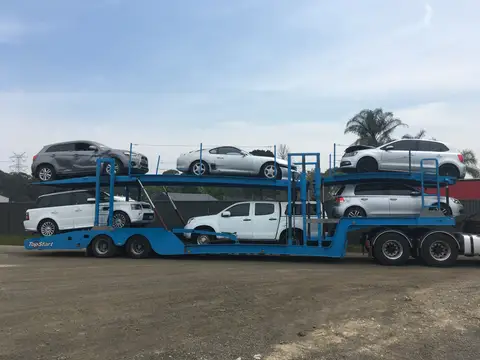 Auto Mover Multi-Level Car Carrier With Mixed Vehicle Load